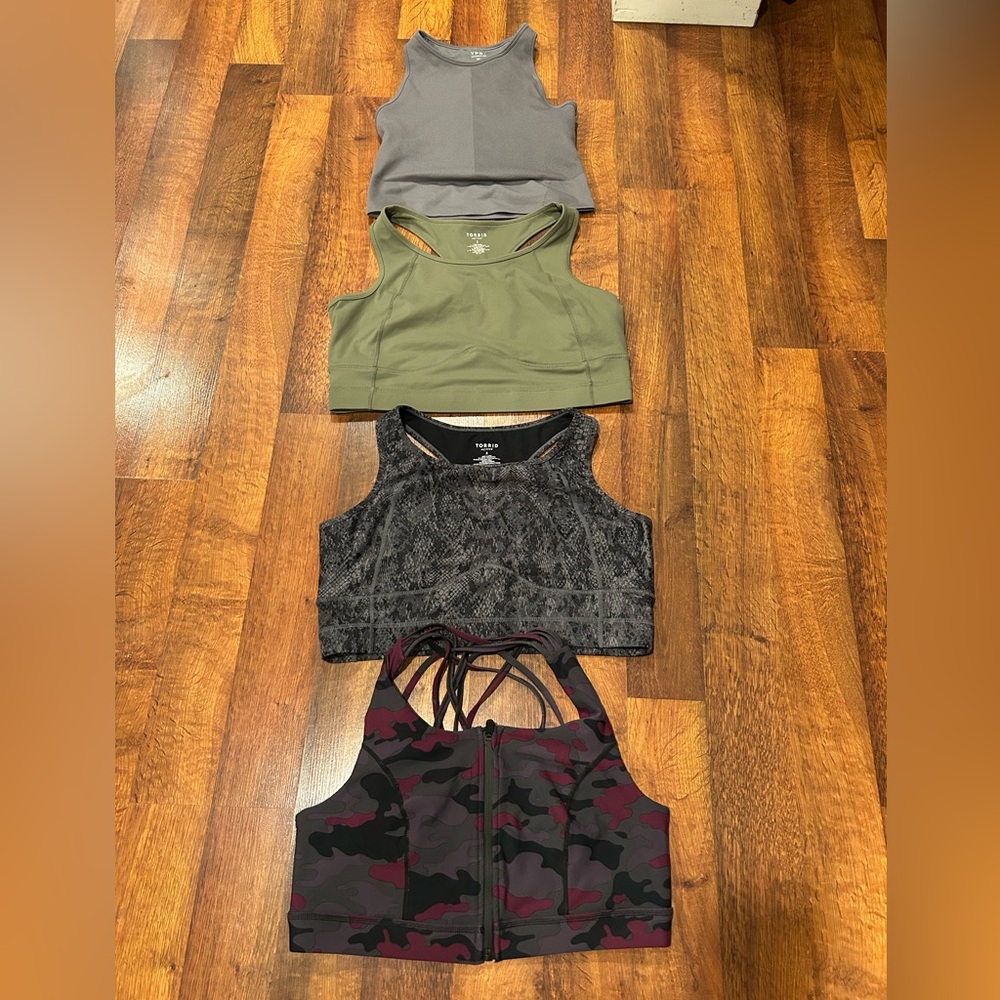 Bundle of Women’s Sports bras Size 2X